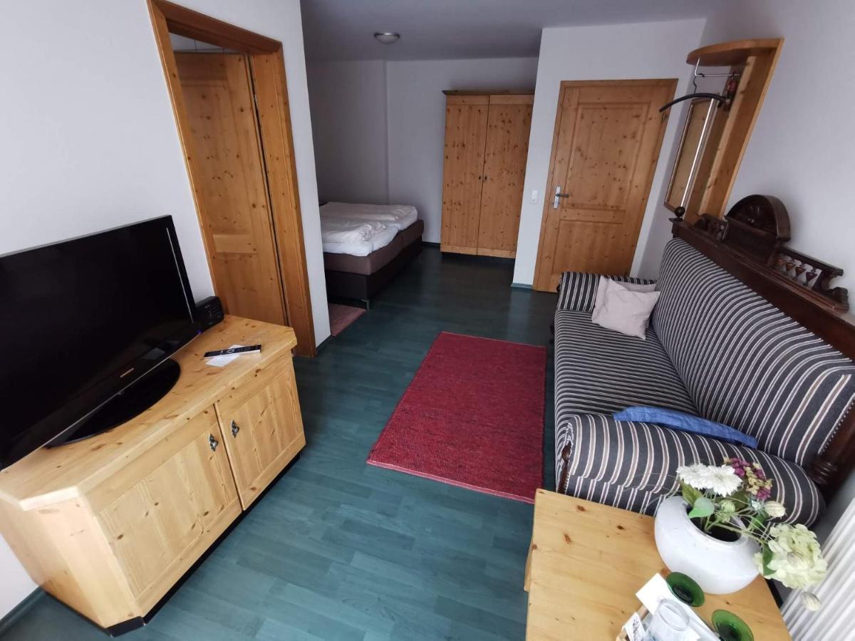 Pension Sankt Urban Зоммерах Екстер'єр фото