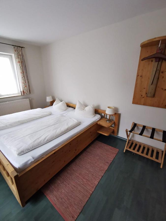 Pension Sankt Urban Зоммерах Екстер'єр фото
